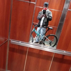 Meet your Posher, Arez